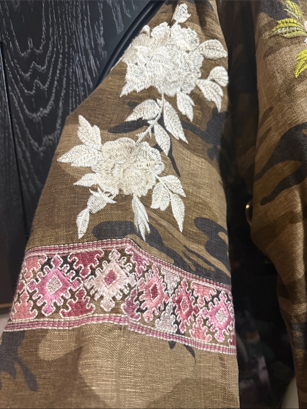 Embroidered Camo and Floral Kimono Jacket - Picture 3 of 6